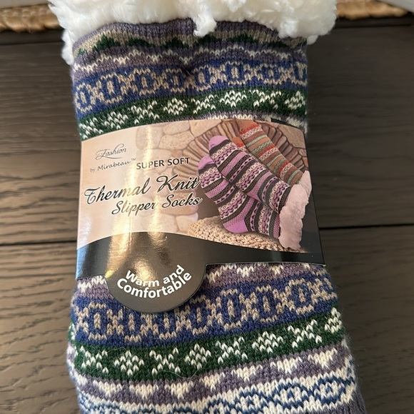 Super soft thermal slipper socks . Warm and comfortable - Picture 2 of 4